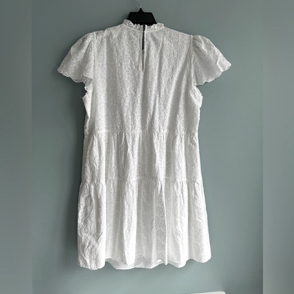 Crown & Ivy Tiered Flutter Sleeve Eyelet Dress White 2X - Picture 8 of 9